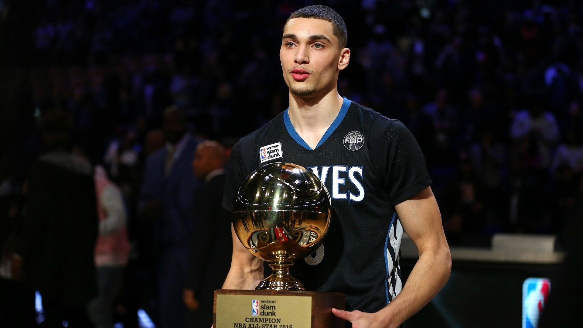 女篮姑娘的微笑让世界看到中国力量，女篮姑娘们